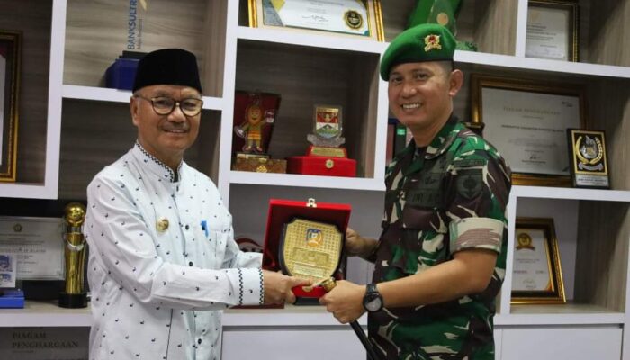 Yonif 725 Woroagi Kunjungi Pemkab Konsel, Bupati : Ini Bentuk Sinergi TNI dan Pemda