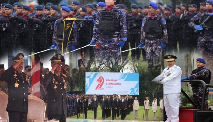 Meski Diguyur Hujan Gerimis, Upacara Hari Bhayangkara ke-79 di Sultra Berlangsung Khidmat