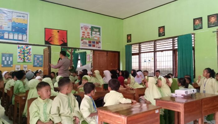 Polda Sultra Gelar Sosialisasi Anti-Bullying di SDN 86 Kendari