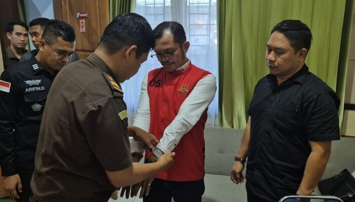 Kejari Konsel Tetapkan Kades Amolengu Tersangka Korupsi Dana Desa Rp1,12 Miliar