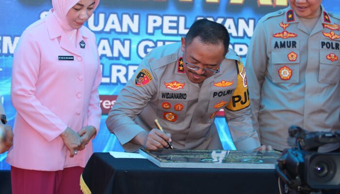 Kapolda Sultra Resmikan SPPG Polres Kolaka, Dukung Program Makan Bergizi Gratis untuk Anak Sekolah