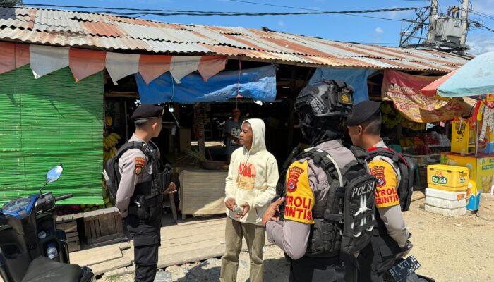 Satgas Samapta Polda Sultra Monitoring Juru Parkir di Pasar Panjang, Diduga Lakukan Pungli Berkedok Uang Keamanan