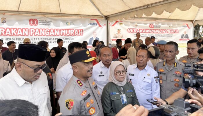 Polda Sultra dan Bulog Gelar Gerakan Pangan Murah, Warga Kendari Antusias