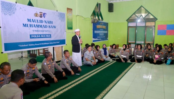Ditlantas Polda Sultra Gelar Bakti Sosial di Pondok Pesantren Attarbiyah Tusyakillah