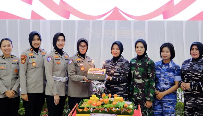 Polda Sultra Gelar Syukuran HUT Polwan ke-77, Kapolda Apresiasi Dedikasi dan Ketangguhan Polwan