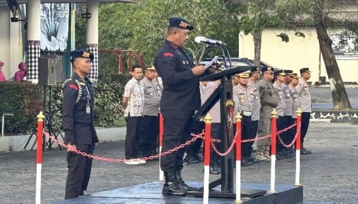 Kapolda Sultra Lepas 100 Personel Brimob untuk Operasi Amole II di Papua