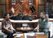 Dorong Pusat Pertumbuhan Baru, Bupati Ikbar Audiensi dengan Kasad Bahas Bandara Konasara dan Skadron Puspenerbad