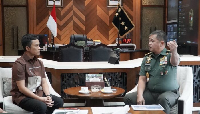 Dorong Pusat Pertumbuhan Baru, Bupati Ikbar Audiensi dengan Kasad Bahas Bandara Konasara dan Skadron Puspenerbad