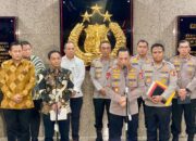 Kapolri dan Menteri Kehutanan Bentuk Satgas Gabungan Selidiki Temuan Kayu Diduga Pemicu Bencana di Aceh dan Sumatera