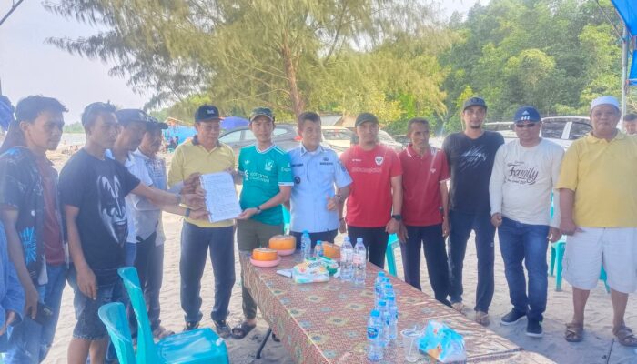 Bupati Konut Ikbar Tinjau Pantai Wale, Sepakati Pengelolaan Wisata Bersama Tiga Desa