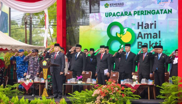 Gubernur Sultra Salurkan Rp100 Juta untuk Madrasah Aliyah pada Peringatan HAB ke-80 Kemenag