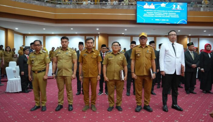 Gubernur Sultra Lantik Pejabat Pimpinan Tinggi dan Fungsional, Tegaskan Jabatan sebagai Amanah