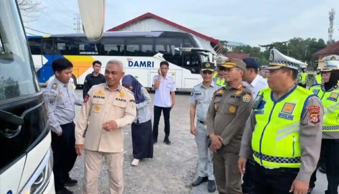 Jelang Puncak Arus Mudik 1447 H, Dishub Sultra dan Kepolisian Gelar Ramp Check di Terminal Baruga