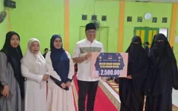 IKA Smansa Kendari 97 Salurkan Bantuan Pembangunan Masjid dan Beasiswa untuk Anak Asuh