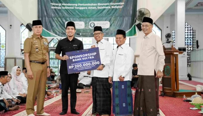 Bank Sultra Salurkan Bantuan Rp200 Juta untuk Operasional MUI Sultra
