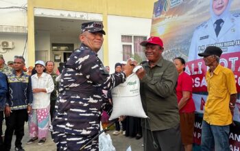 Danlanal Kendari Ajak Warga Pilah Sampah dari Rumah dan Jaga Kebersihan Pesisir