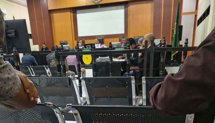 Dihadapan Hakim, Rusman Emba Bantah Terima Rp1 Miliar Terkait Proyek Stadion Motewe Muna